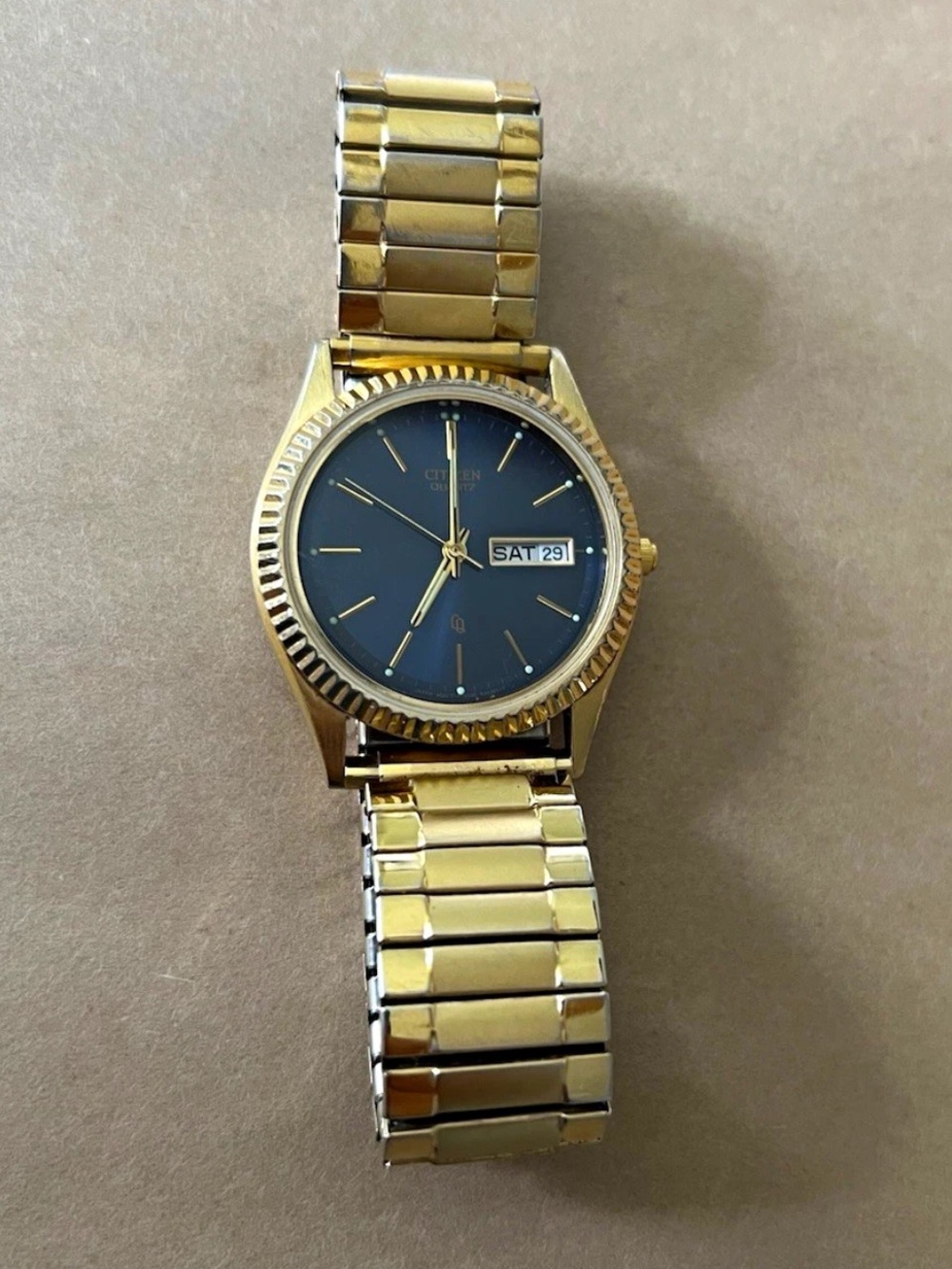 Vintage Citizen Quartz 6100-R00291 Gold Tone Blue Dial Day Date Parts Repair